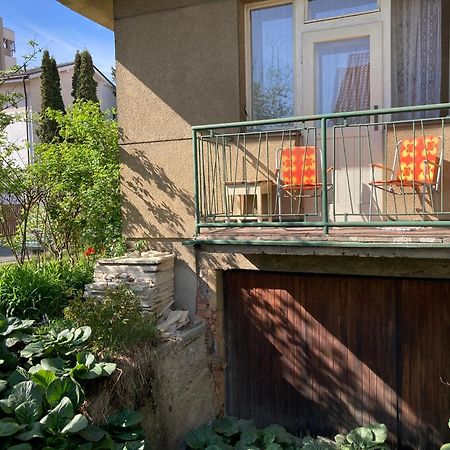 Spacious Apartment - Free Parking! Prága Kültér fotó
