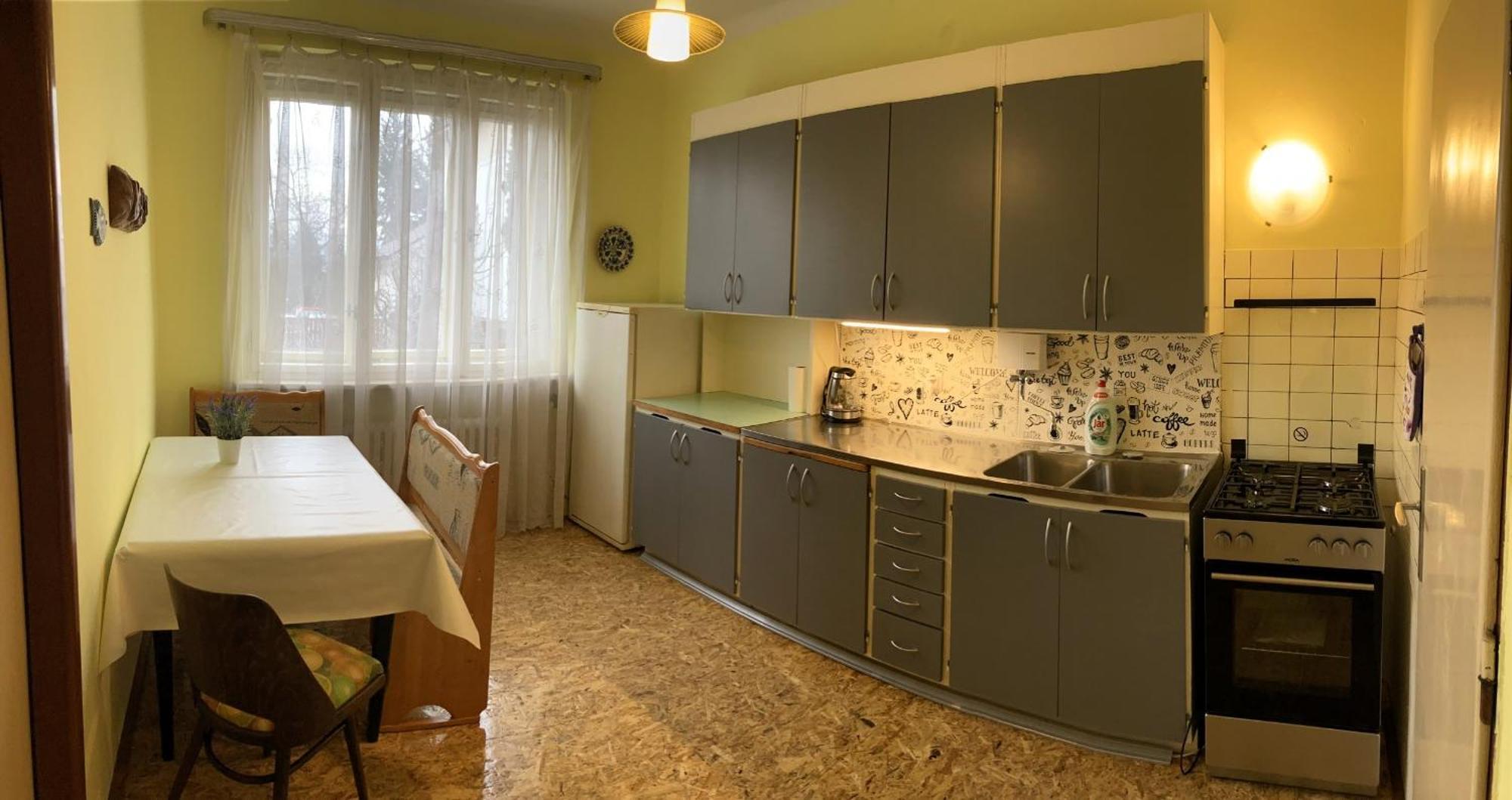 Spacious Apartment - Free Parking! Prága Kültér fotó
