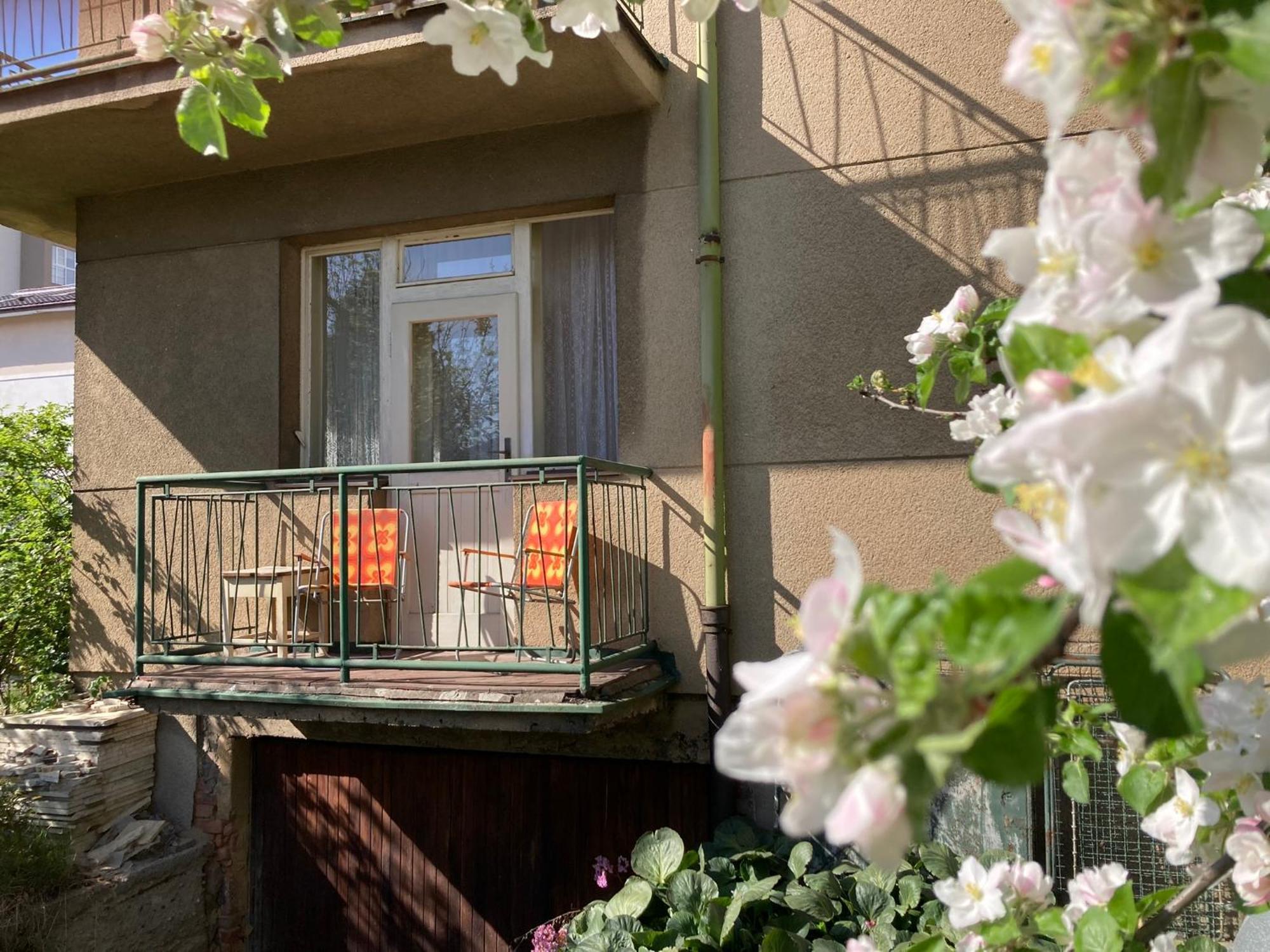 Spacious Apartment - Free Parking! Prága Kültér fotó